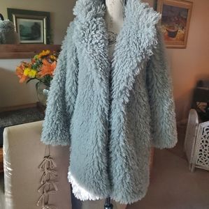 Wild fable faux fur coat! ADORABLE!